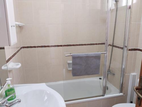 1 Bedroom Apartment with stunning sea view