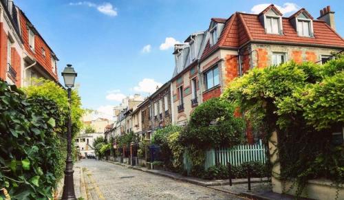 Studio moderne, calme idéal pour mobilité, télétravail, études, proche métro, commerces, bistrots parisien et tout monuments parisiens