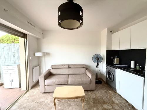 Charmant studio dans résidence piscine à Cannes