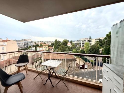 Charmant studio dans résidence piscine à Cannes