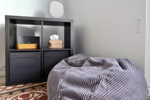 Cozy Esthers Room T with Balcony