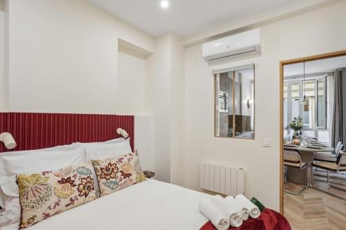 Lavie Maison - Near City Hall, Paris