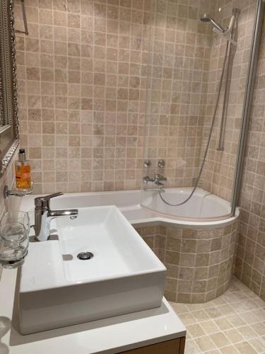Appartement Pres Au Mur D106