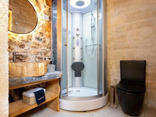 Villa Smaragda Stone Retreat with Private Pool