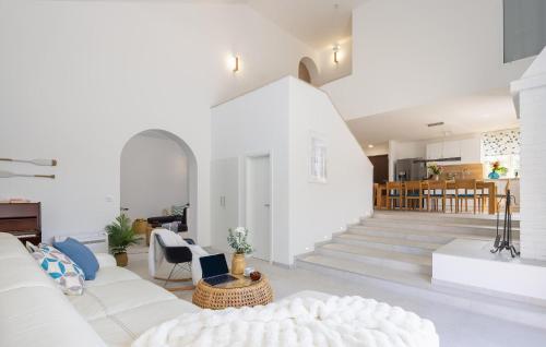 Stunning Home In Supetar With Private Swimming Pool, Can Be Inside Or Outside