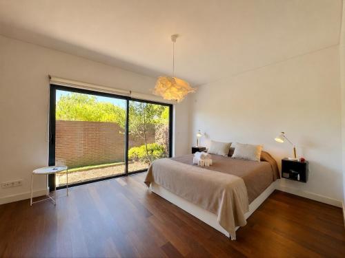 Vilamoura Prestige 3 With Pool by Homing