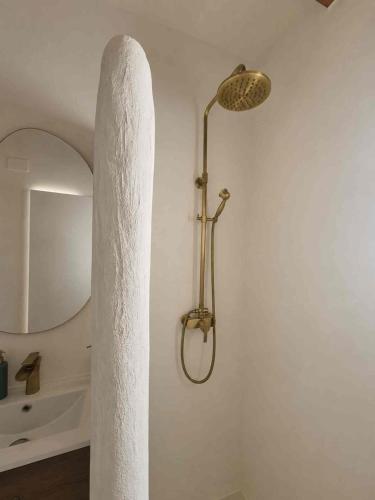 Spacious 4 bedroom townhouse with terraces and garage