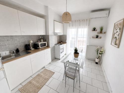 Ioannis Flat