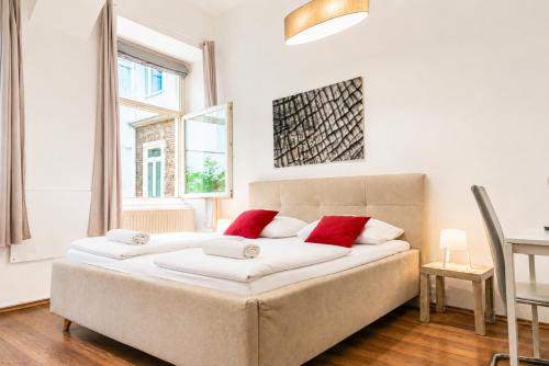 Comfortable 1BR Apt In Perfect Location