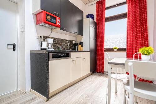 Bright 1BR Apt, Prime Vienna Location & WIFI