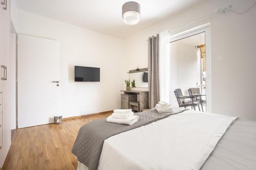 Dorota's Lux Residence in Glyfada Athens Riviera
