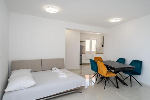 CC Deluxe Villa RyNoV with Sea View