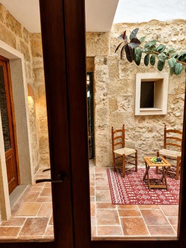 Spacious 4 bedroom townhouse with terraces and garage