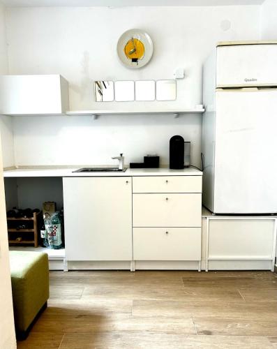 Cozy accommodation by the sea - FREE Parking