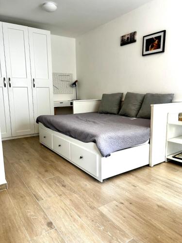 Cozy accommodation by the sea - FREE Parking