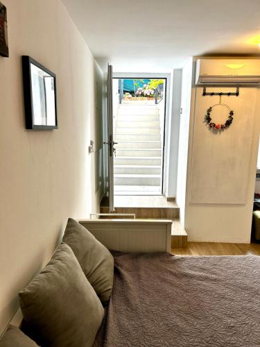 Cozy accommodation by the sea - FREE Parking