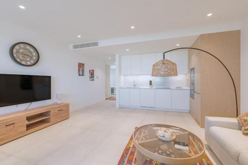 The Leaf Signature Residence