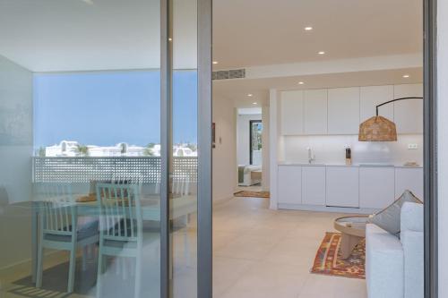 The Leaf Signature Residence
