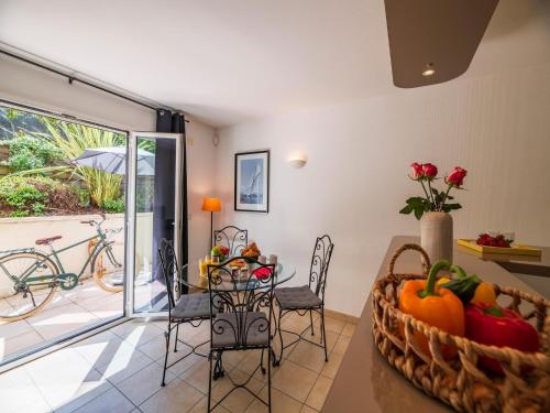 Apartment in Arcachon near Beach