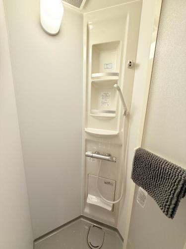 LEON RESORT HOTEL Max 9 people USJ 5 min Nanba 12 min Osaka Station 5 min Chidoribashi 5 min Shinsaibashi Osaka Castle 14 min The best location for sightseeing in Osaka USJ5分 なんば12分 大阪駅5分 千鳥橋5分 心斎橋大阪城14分