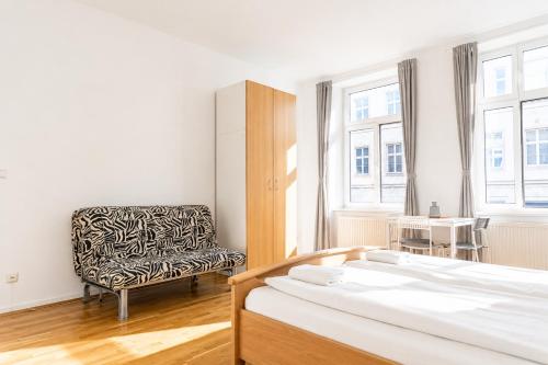 Lovely 3BR Shared Apt Near Belvedere Great for Long Stays