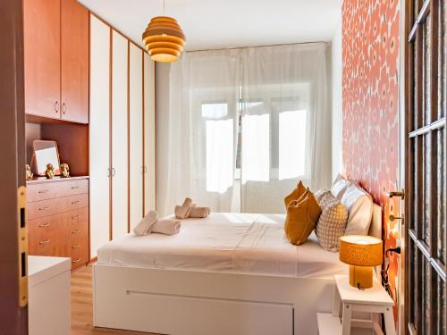 New! Modern Milanese Suite - 3 min to Metro