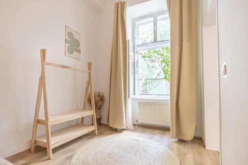 Lovely 1BR & 1LR Apt for 5P in the Heart of Vienna
