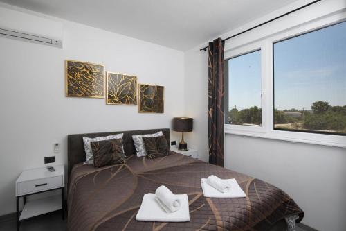 Apartment Dorota with private Pool near Fažana