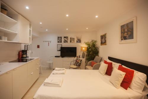 FLH Casa Carol Mouraria