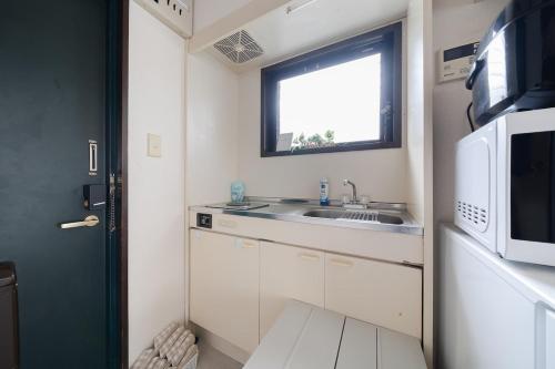 203 Convenient Shinjuku Nest 3 mins to Subway, 2Double Bed