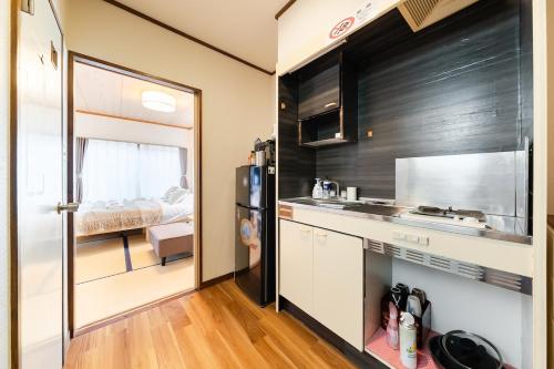 303 Near Shinjuku 3 min walk to subway station