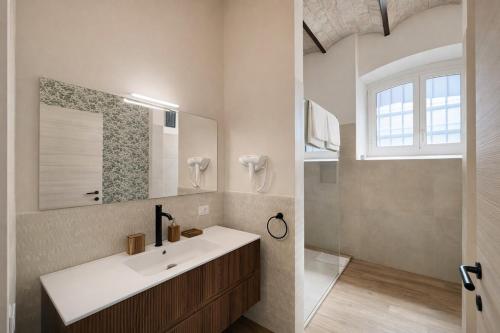Heart of Rome Iconic Trastevere Stay for 4 guests
