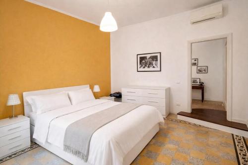 Bright flat for 5, metro 7 min, Appia Antica