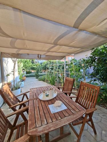 DM Studios Near Athens Airport