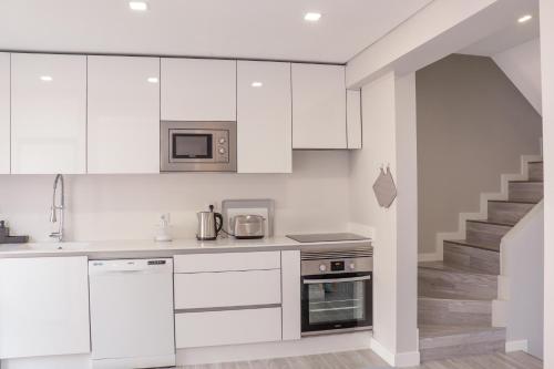 Buganvilia House Faro Elegant Urban Retreat