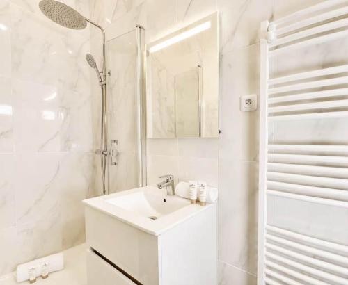 Saint Germain Deluxe Studio by Seine River