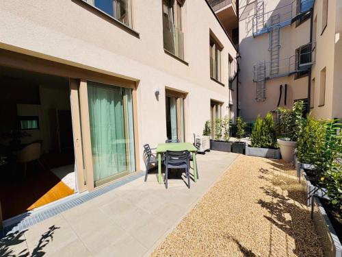Vienna Garden Suites Waltz Terrace and AC
