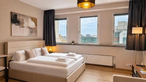 LINZ BASE STUDIO Business and Leisure, City Center