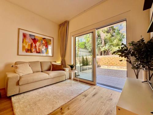 Vienna Garden Suites Imperial Terrace and AC