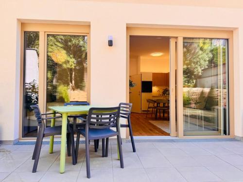 Vienna Garden Suites Imperial Terrace and AC