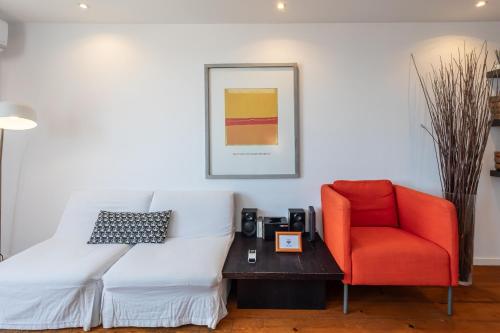 Lovely & Cozy with Amazing View & Central Location
