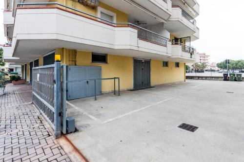 Bangunan di mana terletaknya apartmen
