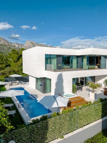Exclusive Villa Calma II - heated pool, sea view