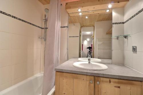 Résidence Boulevard - SUPER STUDIO DIVISIBLE PARFAITEMENT SITUE SKIS AUX PIEDS PROCHE DES COMMERCES MAE-7412