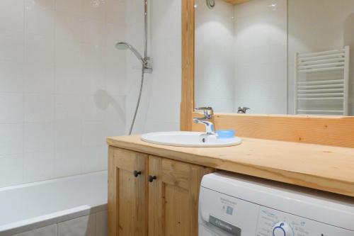 Résidence Erines - CONFORTABLE 3 PIECES AVEC CHEMINEE ET WIFI GRATUIT MAE-7440