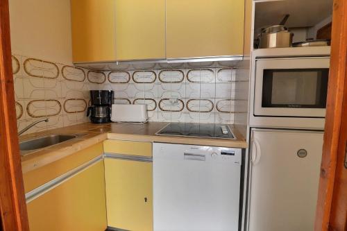 Résidence Plein Soleil - APPARTEMENT ENSOLEILLÉ, TV DANS LE SALON ET LA CHAMBRE MAE-7612