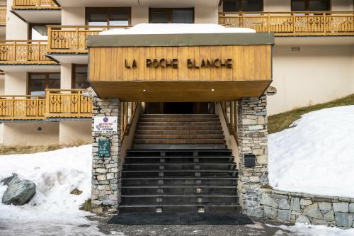 Résidence Roche Blanche - VAL THORENS location: Studio cabine pour 5 personnes dans le centre MAE-9034