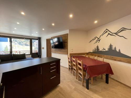Résidence Hauts De Chaviere - Val Thorens location: bel appartement de 53 m2 traversant, confortable et calme de 53 m2, bien situ MAE-9037
