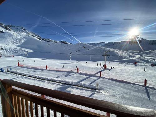 Résidence Roc De Peclet 1 - VAL THORENS location: Studio pour 4 personnes en bordure de pistes MAE-9038