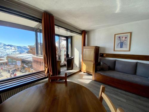 Résidence Glaciers - VAL THORENS location: studio pour 4 personnes avec balcon ensoleillé, quartier jeune et animé MAE-9077